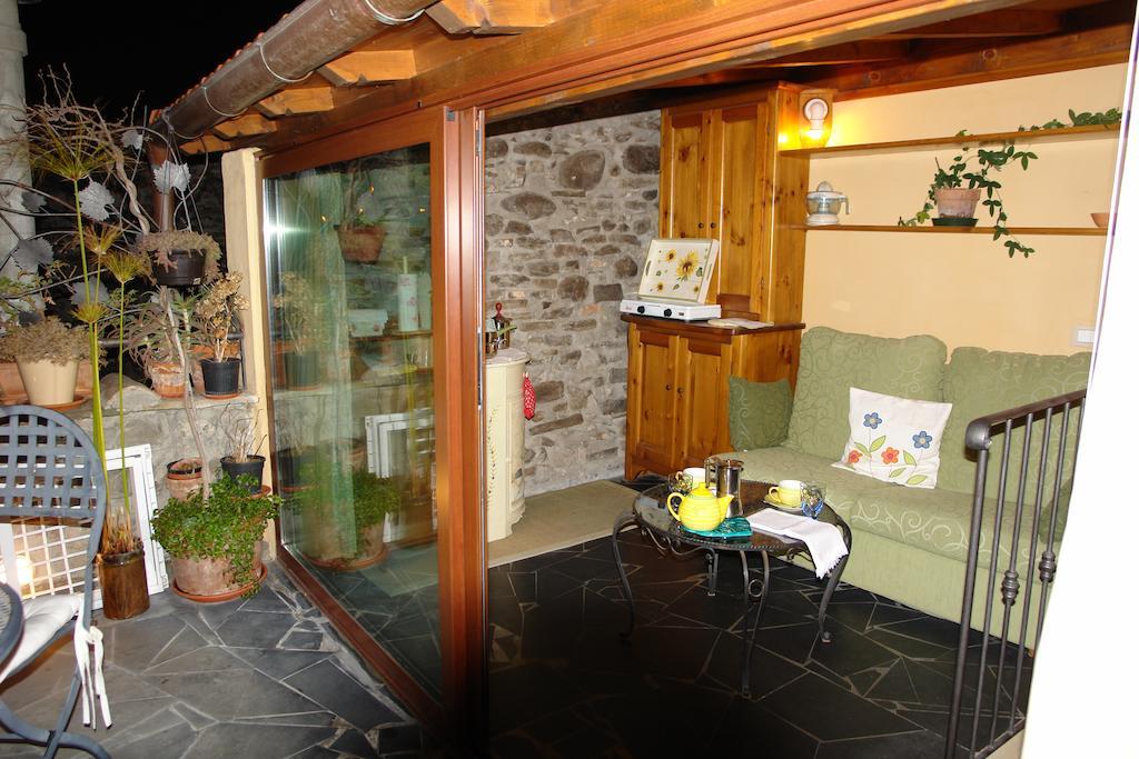 B&B Il Libro Verde Dolceacqua Exterior foto